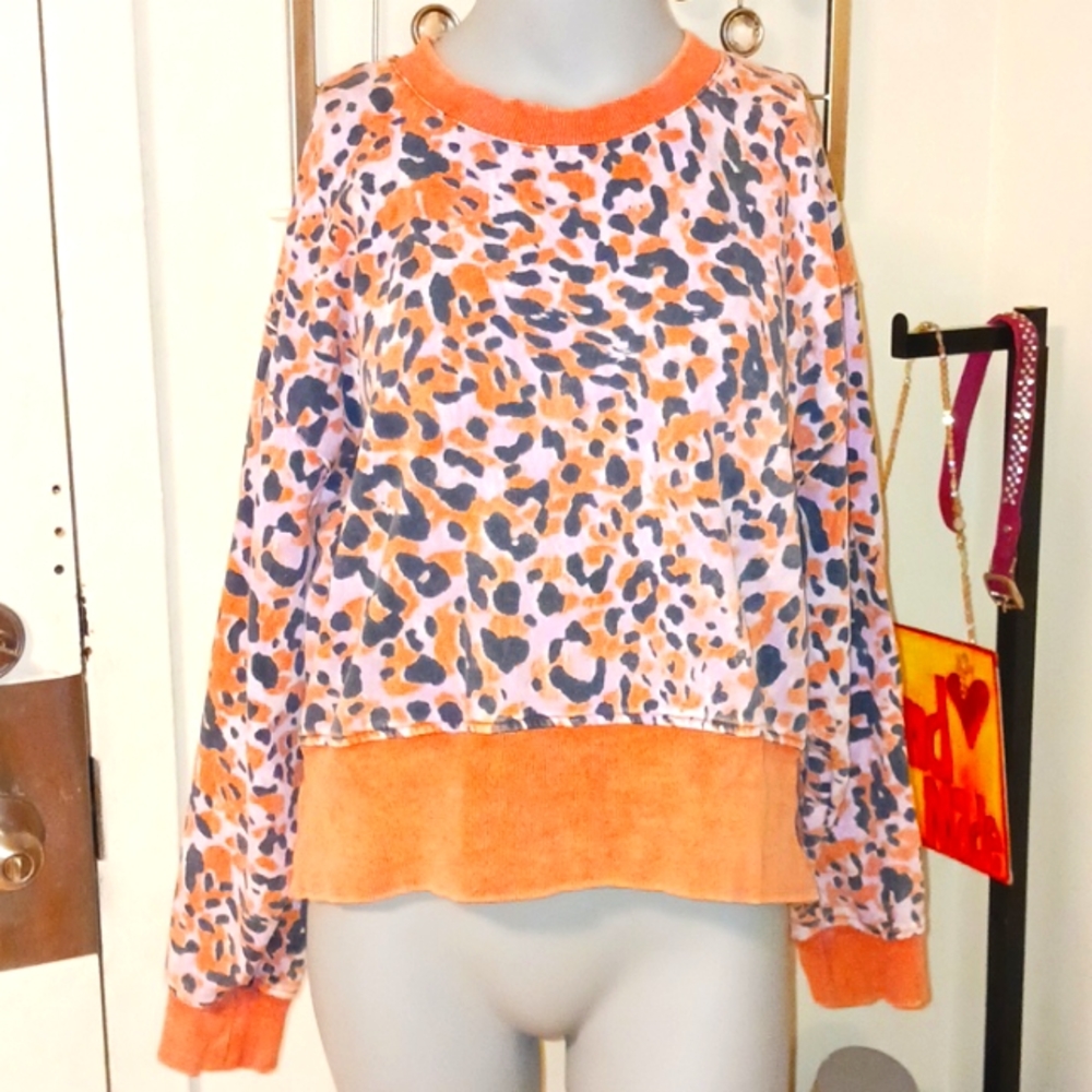 Peachy animal print sweatshirt